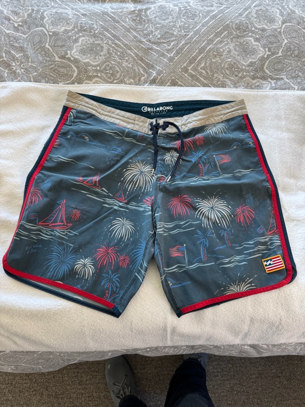 Billabong Men's Gray Swim Shorts with Red and Blue Firework Print